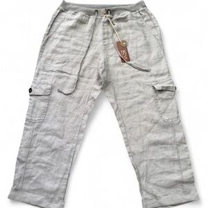 Women’s Grey Linen Capri Cargo Pants